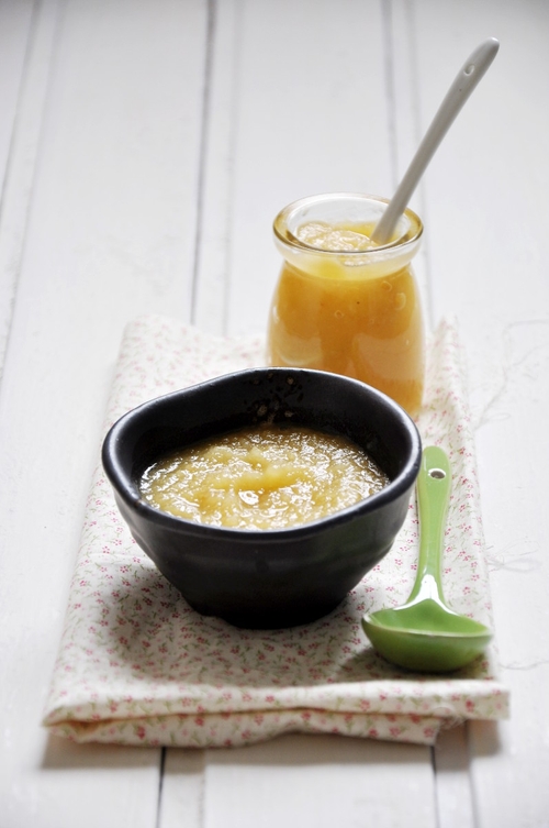 homemade-applesauce-2