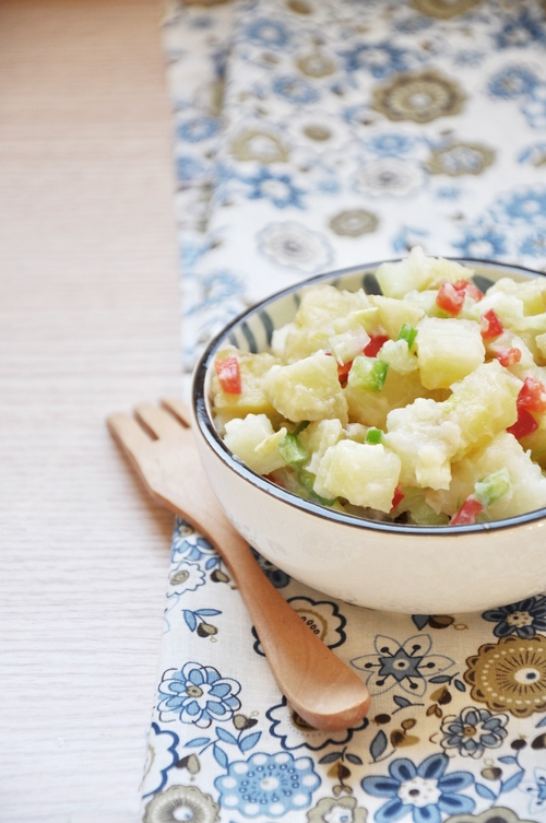 potato-salad-with-homemade-vegan-mayonnaise-1