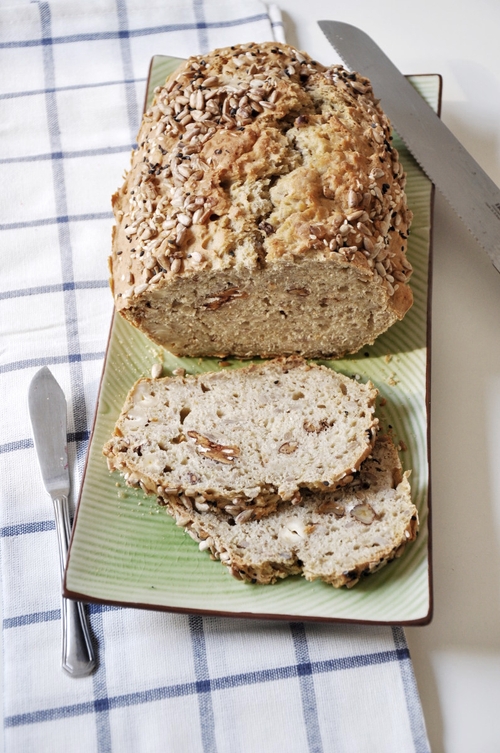 yogurt-bread-with-nuts-seeds-2