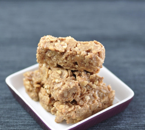 no-bake-peanut-butter-coconut-cereal-bar-1